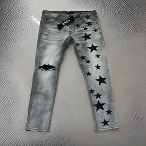 KDNK EMPIRE GREY PRINTED BOLD STAR JEANS Skinny Fit Comfort Modern Edgy Look NWT